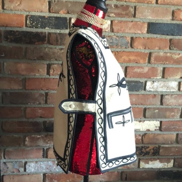 Vintage European Ethnic FOLK ART Wool Vest Tunic W/ Black Trim & Detail M - Picture 4 of 4